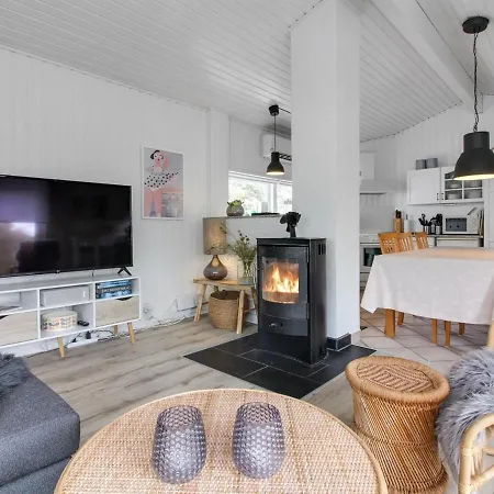 Henryette - 200m From The Sea In Nw Jutland By Interhome Holiday home *