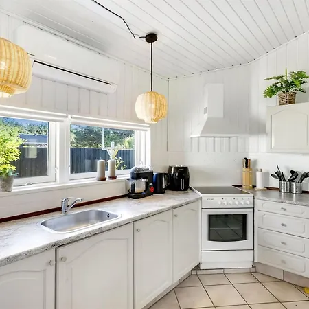 Feriehus Henryette - 200m From The Sea By Interhome *