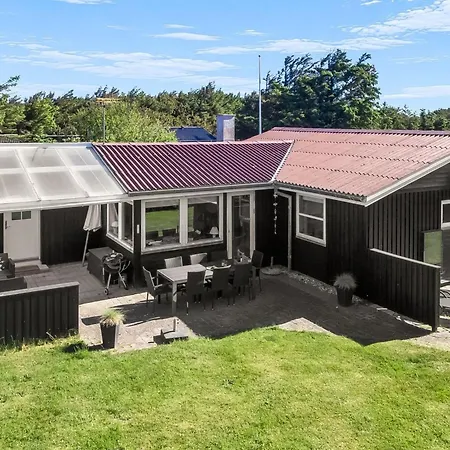 Henryette - 200m From The Sea By Interhome Feriehus Løkken